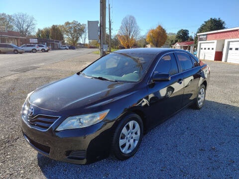 2011 Toyota Camry for sale at VAUGHN'S USED CARS in Guin AL