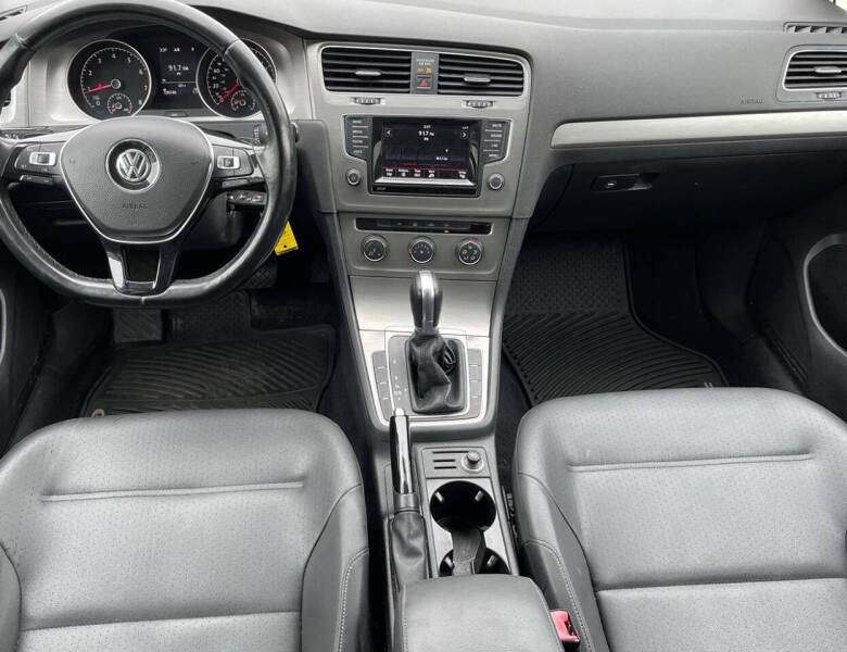 2015 Volkswagen Golf TSI S