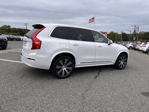 2023 Volvo XC90 Recharge T8 Ultimate Bright Theme 7P