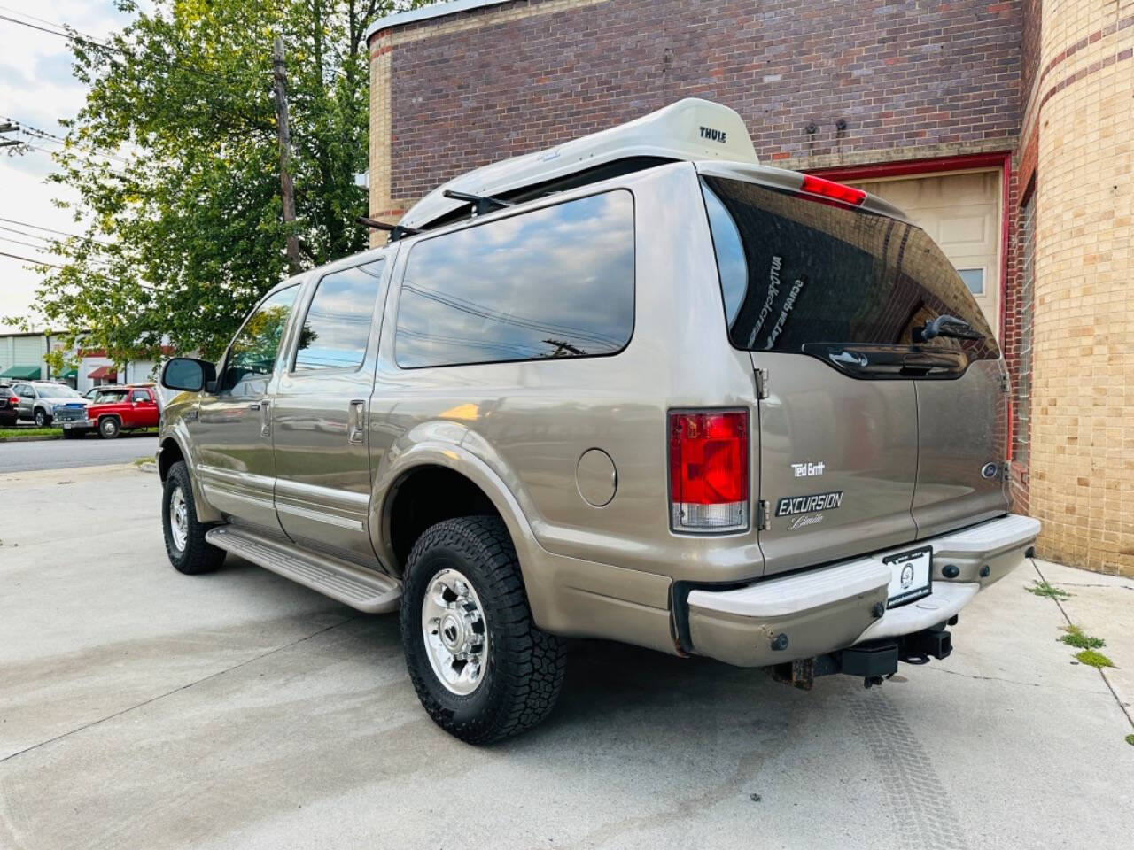 2004 Ford Excursion for sale at American Dream Motors in Winchester, VA