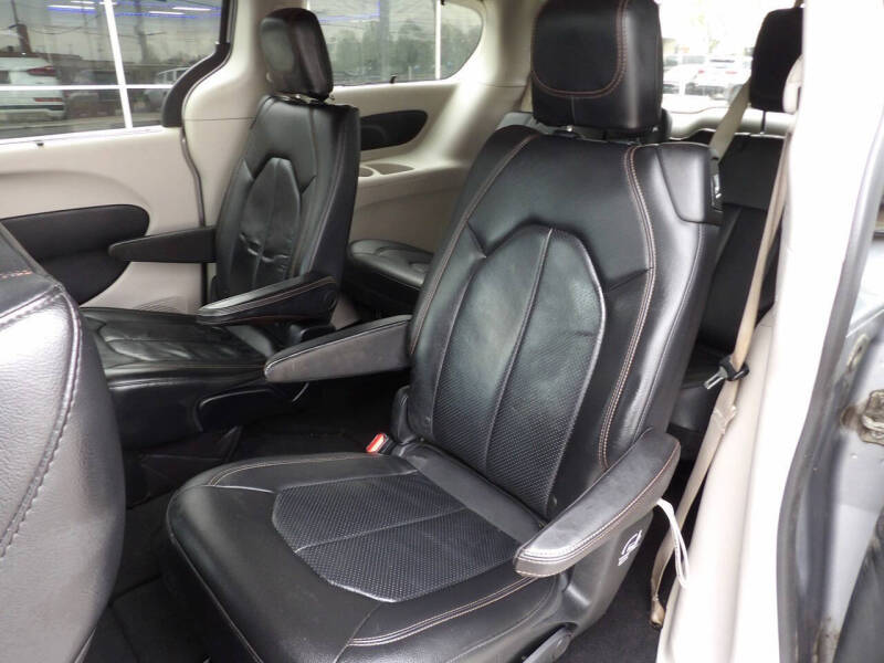 2018 Chrysler Pacifica Touring L