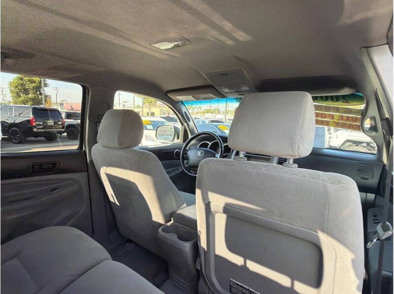 2006 Toyota Tacoma PreRunner V6