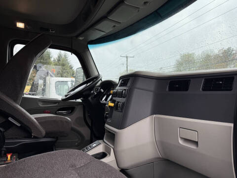 2021 Peterbilt 567