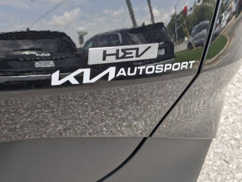 2024 Kia Sportage Hybrid LX