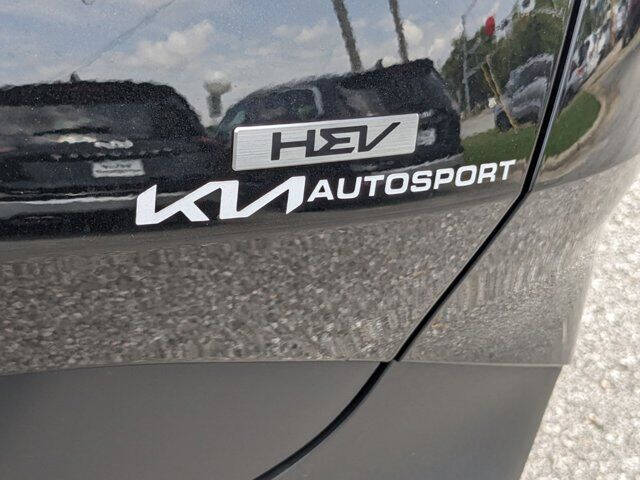 2024 Kia Sportage Hybrid LX