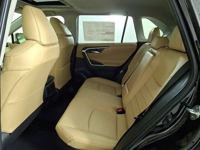 2025 Toyota RAV4 Hybrid XLE Premium