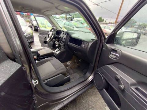 2016 Jeep Patriot Sport