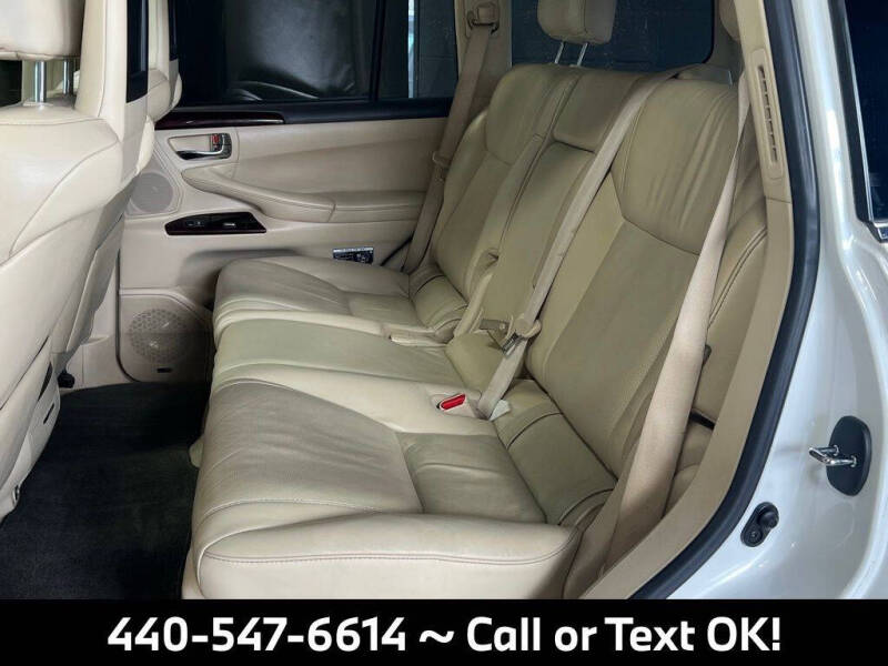 2013 Lexus LX 570