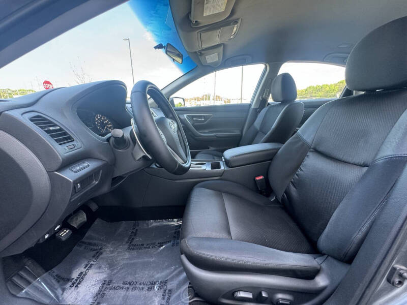 2017 Nissan Altima 2.5 SR