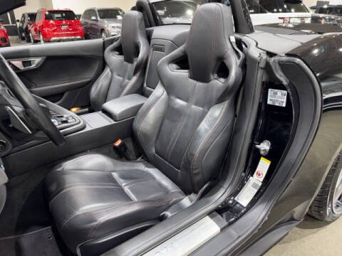 2014 Jaguar F-TYPE V8 S