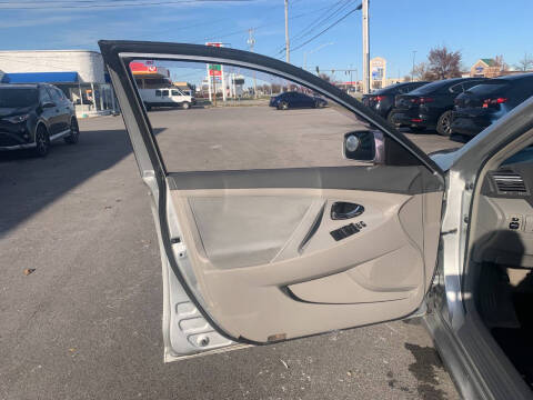 2009 Toyota Camry LE