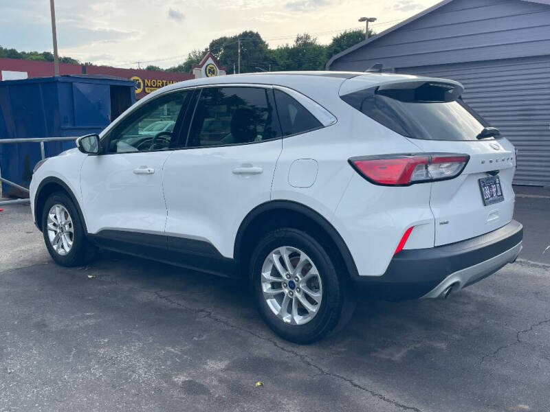 2021 Ford Escape SE
