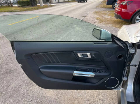 2019 Ford Mustang EcoBoost