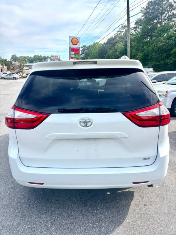 2015 Toyota Sienna