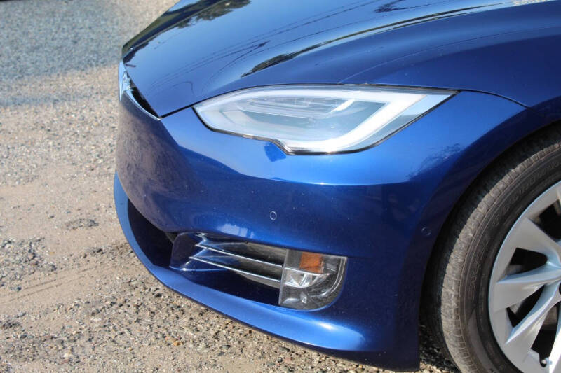 2016 Tesla Model S 75D