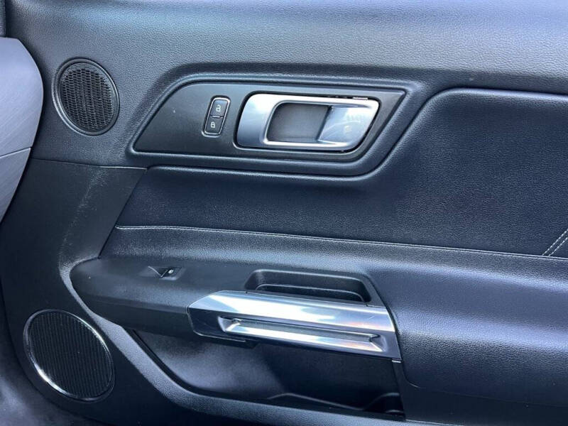 2020 Ford Mustang EcoBoost Premium