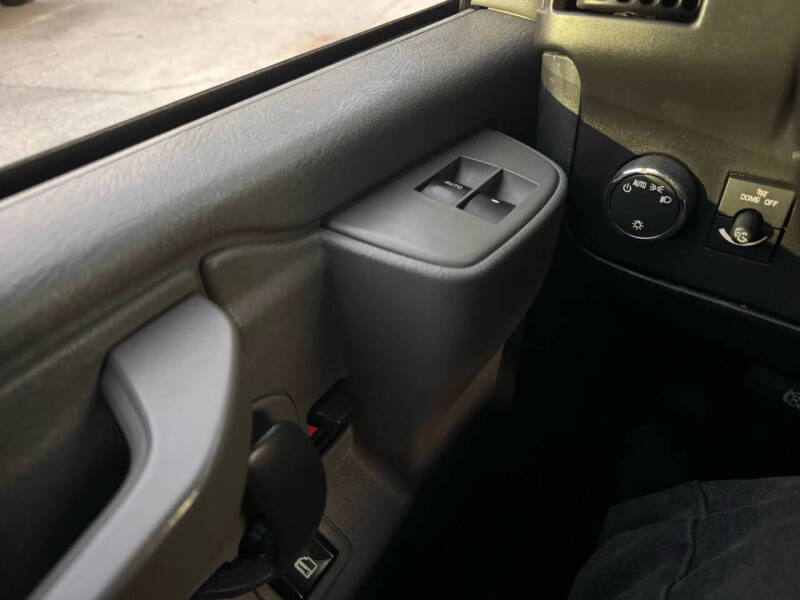 2017 Chevrolet Express 2500