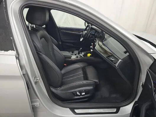 2018 BMW 5 Series 530e xDrive iPerformance