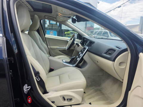 2015 Volvo V60 T5 Drive-E Premier