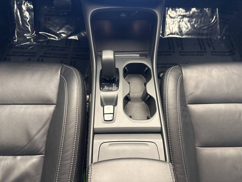 2023 Volvo XC40 B5 Core