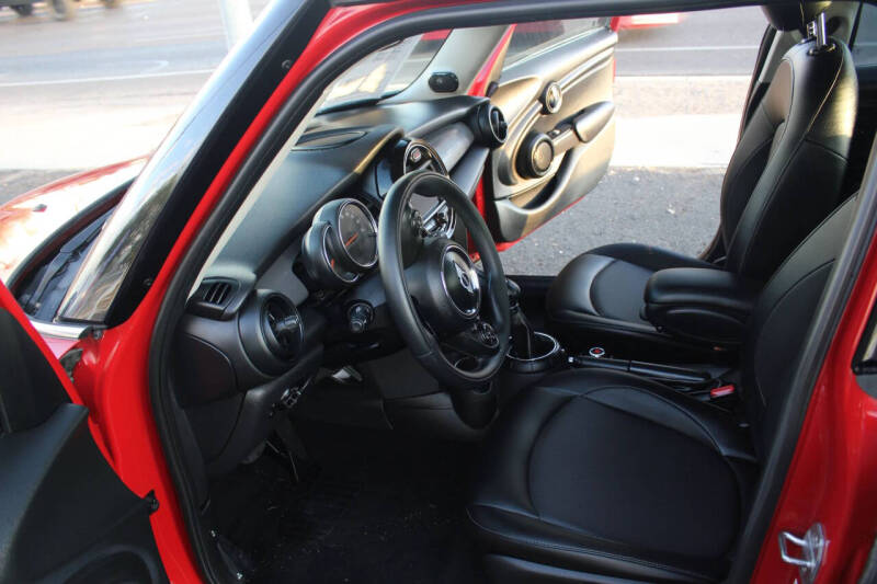 2016 MINI Hardtop 4 Door Cooper