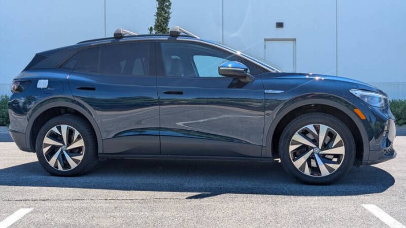 2023 Volkswagen ID.4 Pro