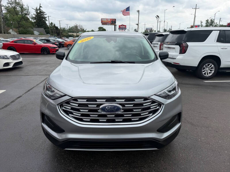 2020 Ford Edge SE