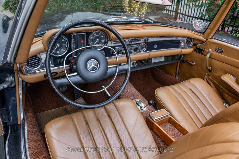 1970 Mercedes-Benz 280-Class