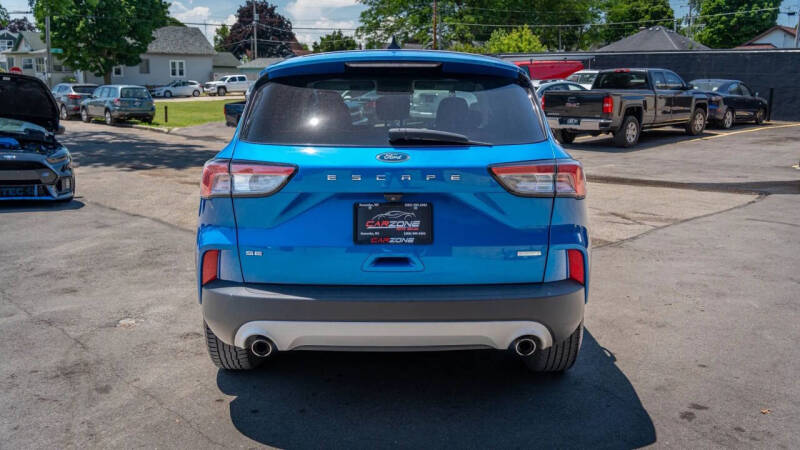 2020 Ford Escape SE