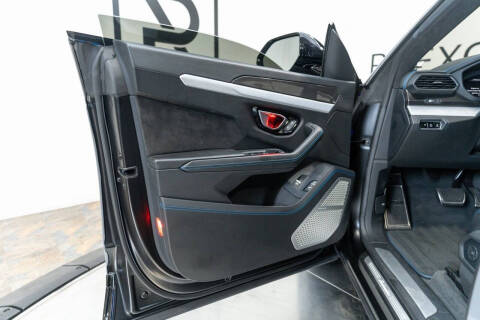 2019 Lamborghini Urus