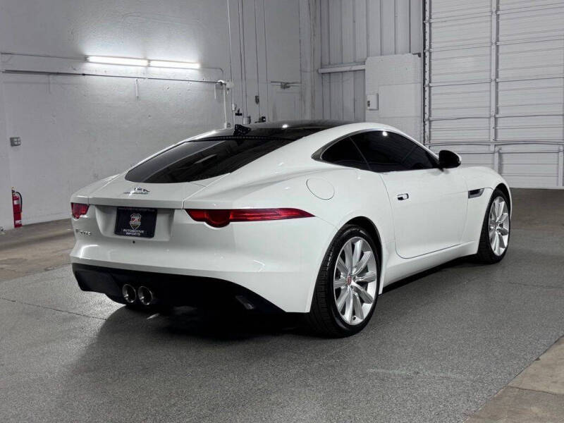 2017 Jaguar F-TYPE Premium