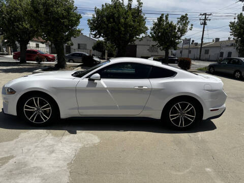 2020 Ford Mustang EcoBoost