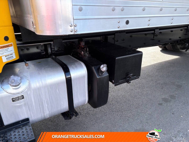 2020 Freightliner M2 106