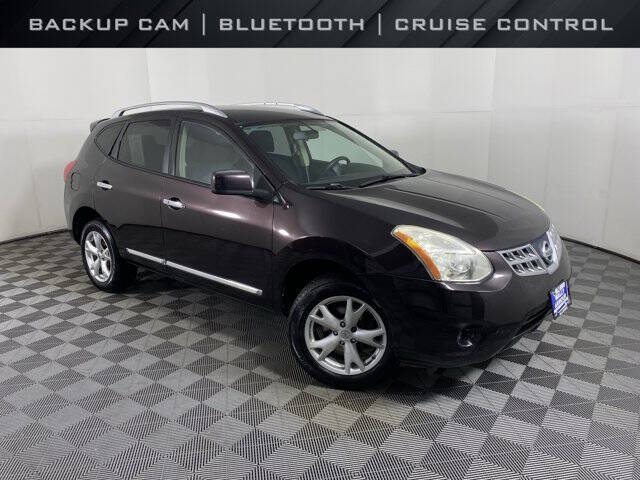 2011 Nissan Rogue SV's photo