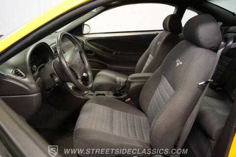 2004 Ford Mustang GT Deluxe