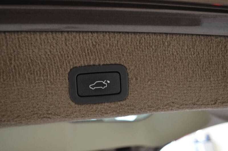 2015 Volvo XC70 3.2 Platinum