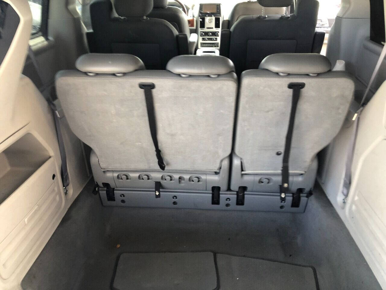 2008 Chrysler Town and Country  - $7,500