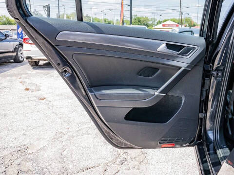 2021 Volkswagen Golf TSI