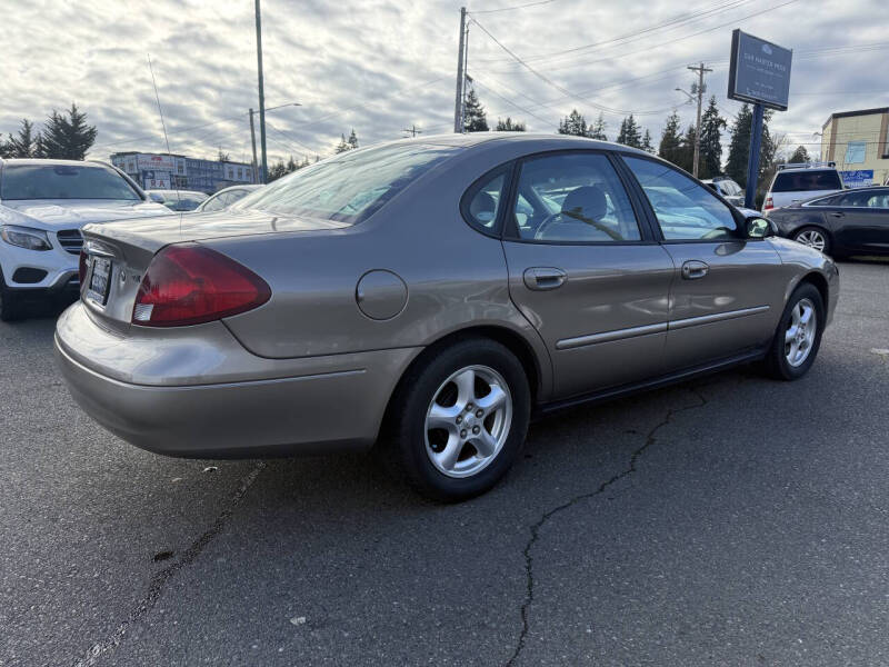 2002 Ford Taurus SES