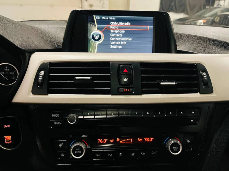 2013 BMW 3 Series 320i