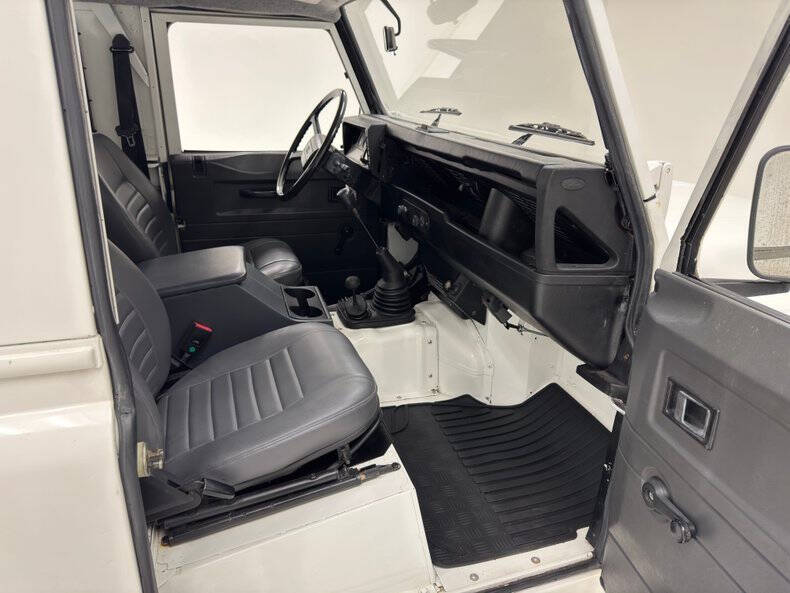 1991 Land Rover Defender