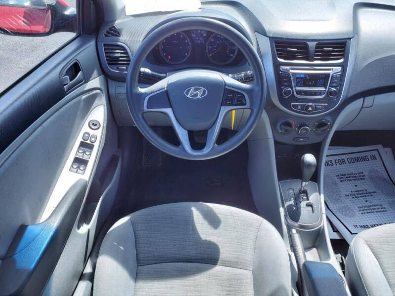 2017 Hyundai Accent SE