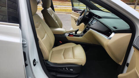 2017 Cadillac XT5 Premium Luxury