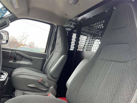 2024 Chevrolet Express 2500