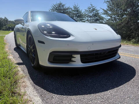2017 Porsche Panamera