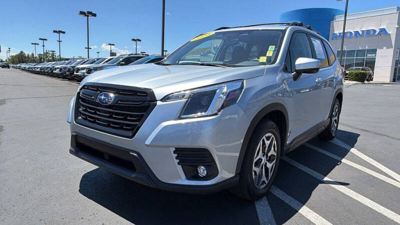 2024 Subaru Forester Premium