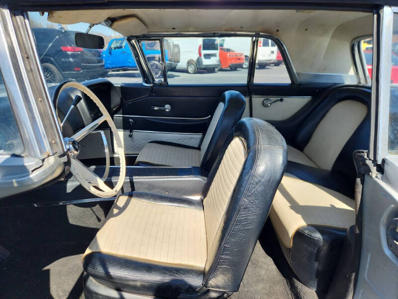 1958 Ford Thunderbird