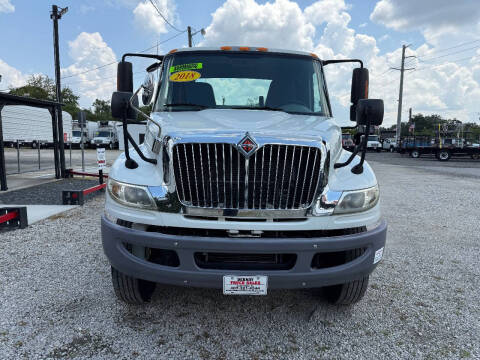 2018 International DuraStar 4300