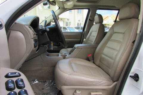 2003 Ford Explorer XLT