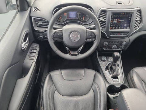2023 Jeep Cherokee Altitude Lux